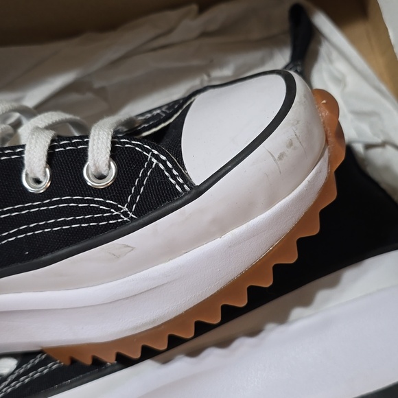 Converse - Picture 3 of 7